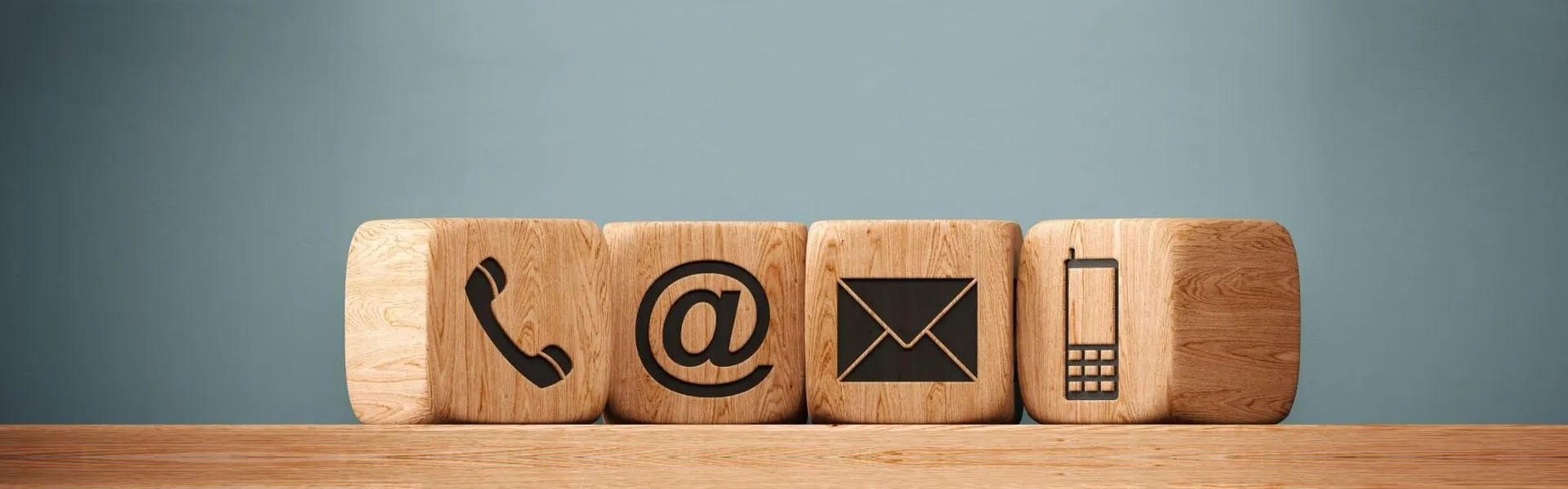 Свържете се с нас