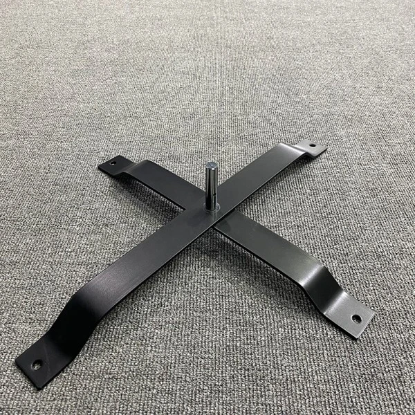 Икономична основа с плосък железен кръст