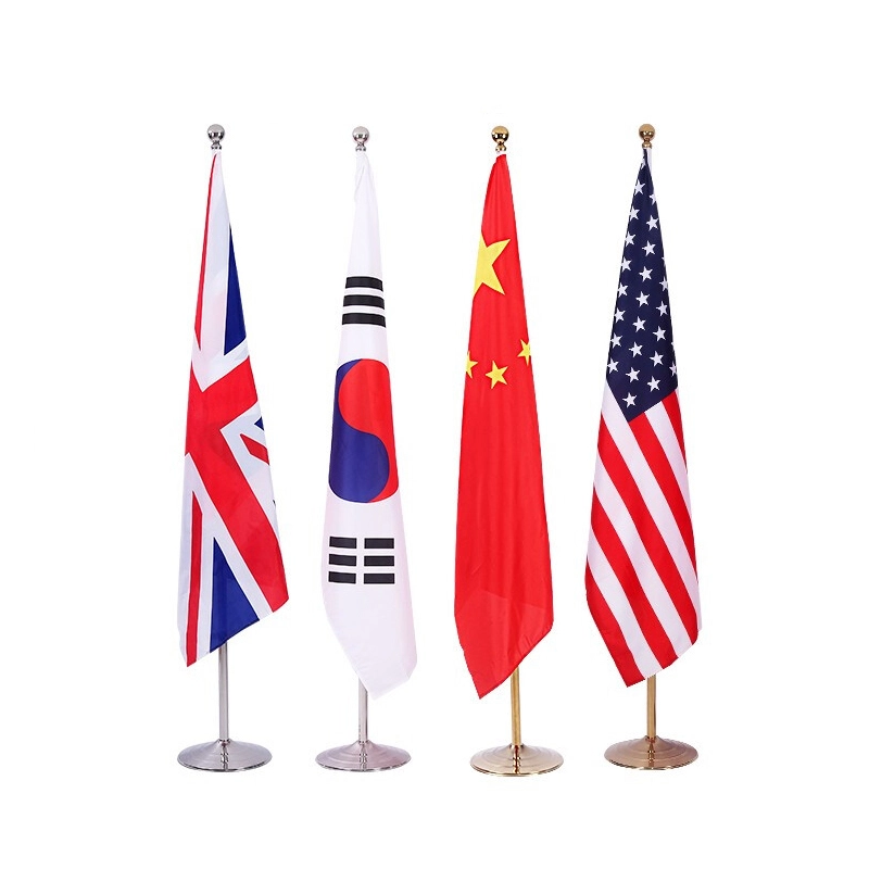 Пилон за флаг на закрито